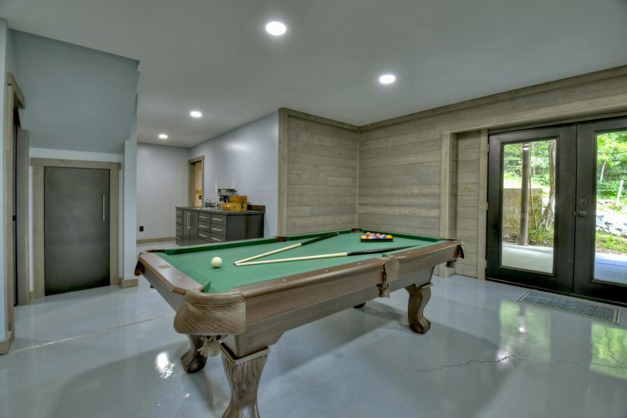 The Chariot - Creek Front With Hottub, Fire Pits, Billiards, Ev Charger - Sandalwood Stays بلو ريدج المظهر الخارجي الصورة
