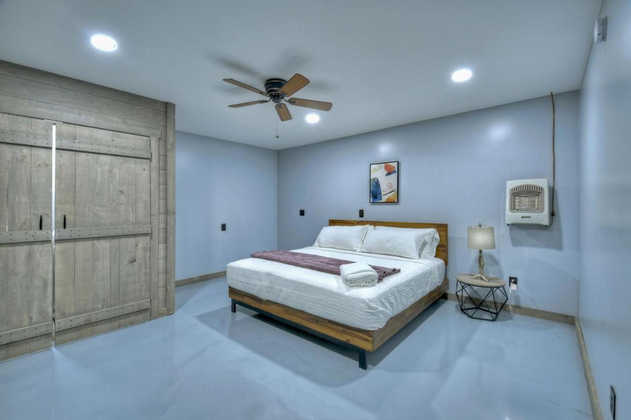 The Chariot - Creek Front With Hottub, Fire Pits, Billiards, Ev Charger - Sandalwood Stays بلو ريدج المظهر الخارجي الصورة