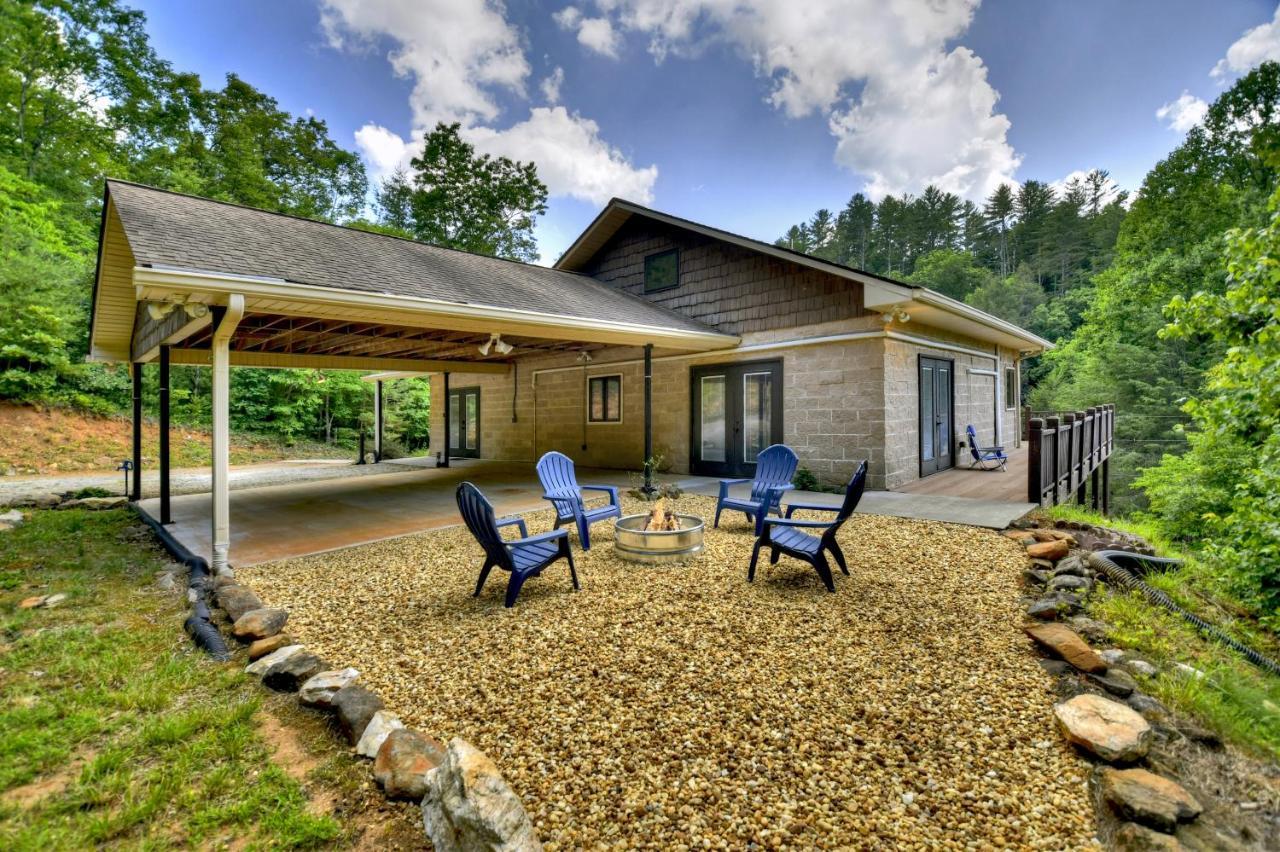 The Chariot - Creek Front With Hottub, Fire Pits, Billiards, Ev Charger - Sandalwood Stays بلو ريدج المظهر الخارجي الصورة