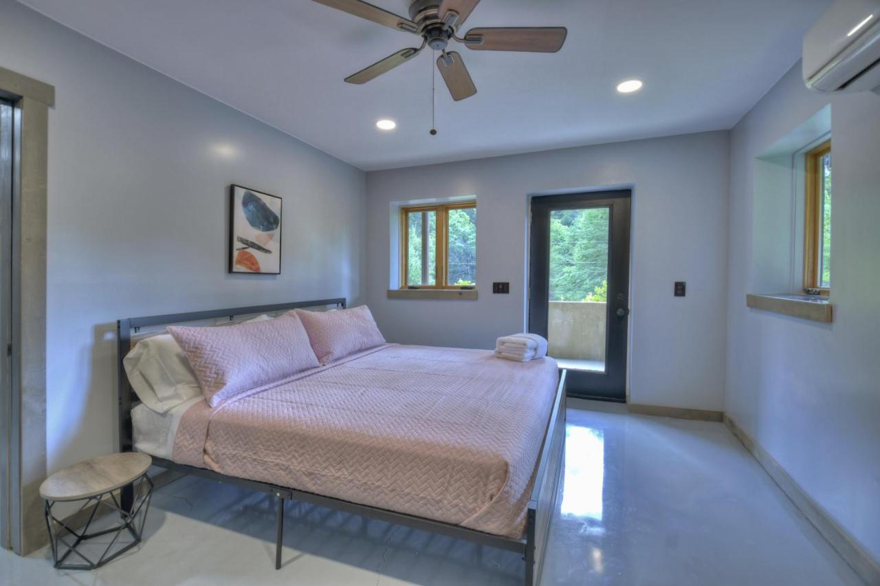 The Chariot - Creek Front With Hottub, Fire Pits, Billiards, Ev Charger - Sandalwood Stays بلو ريدج المظهر الخارجي الصورة